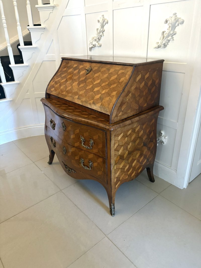 Outstanding Quality Antique 18th Century French Walnut Inlaid Parquetry Bombe Shaped Bureau - Image 7